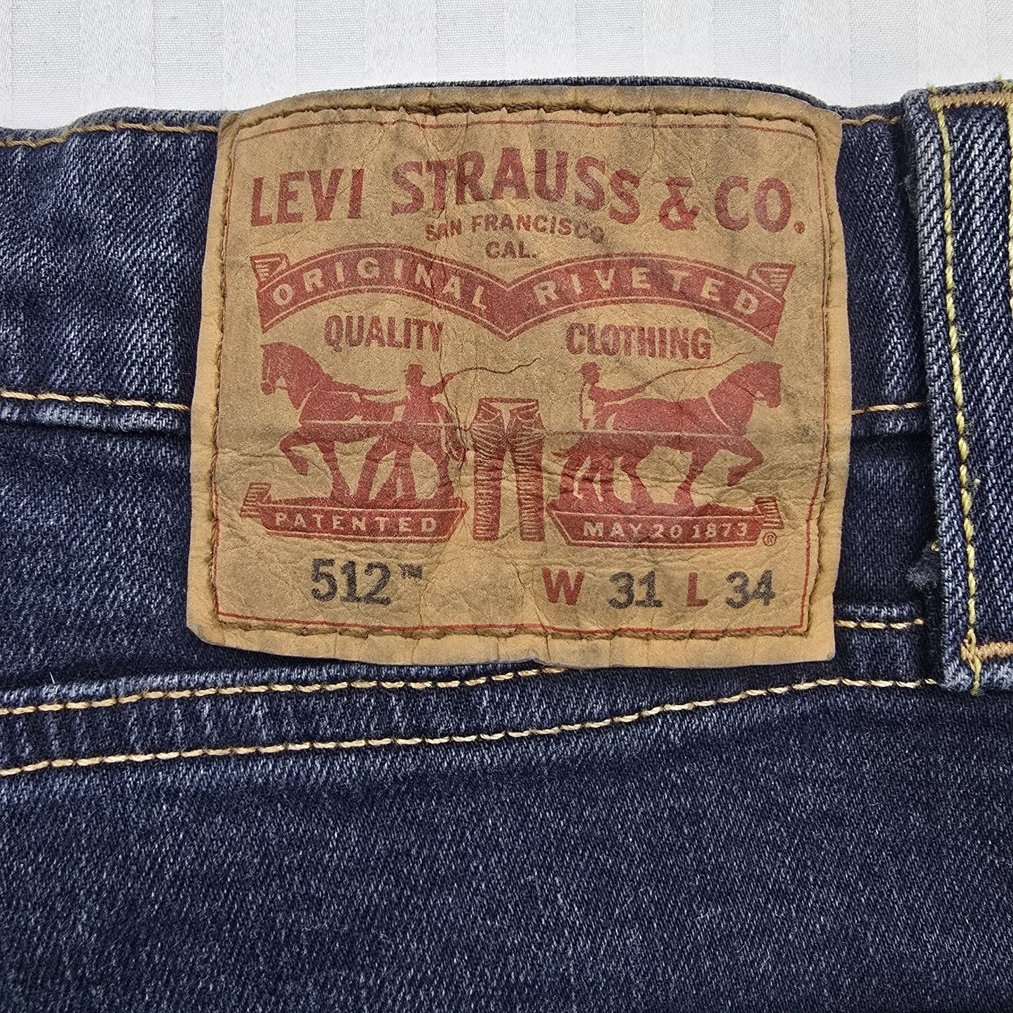 Levi's Men's Dark Indigo 512 Slim Taper Jeans 31W x 34L