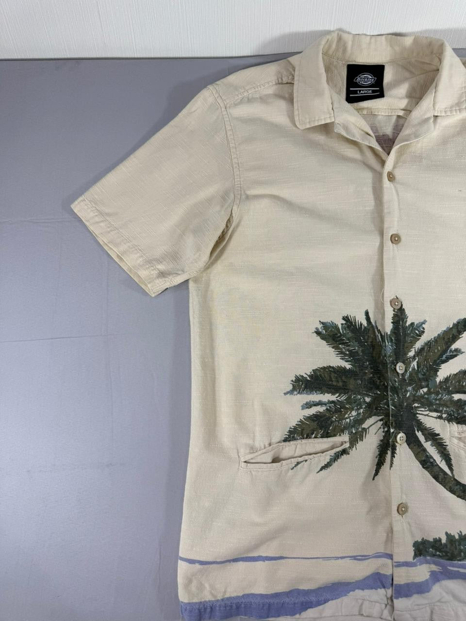 Dickies Men's Large Beige Tropical Palm Print Short Sleeve Button-Up Shirt 100%