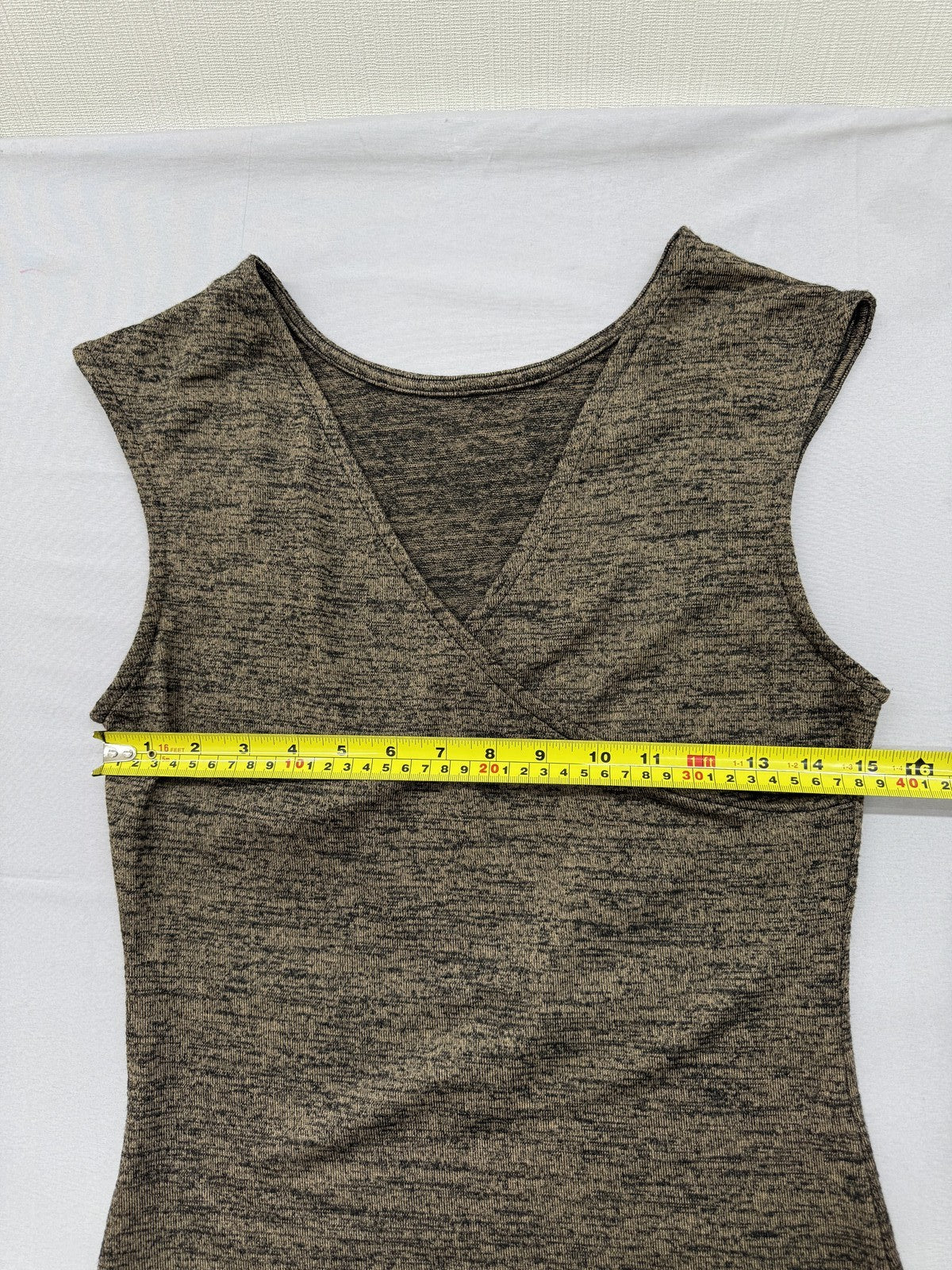 DKNY Pure Olive Khaki V-Neck Sleeveless Tank Top Women S Cotton Blend