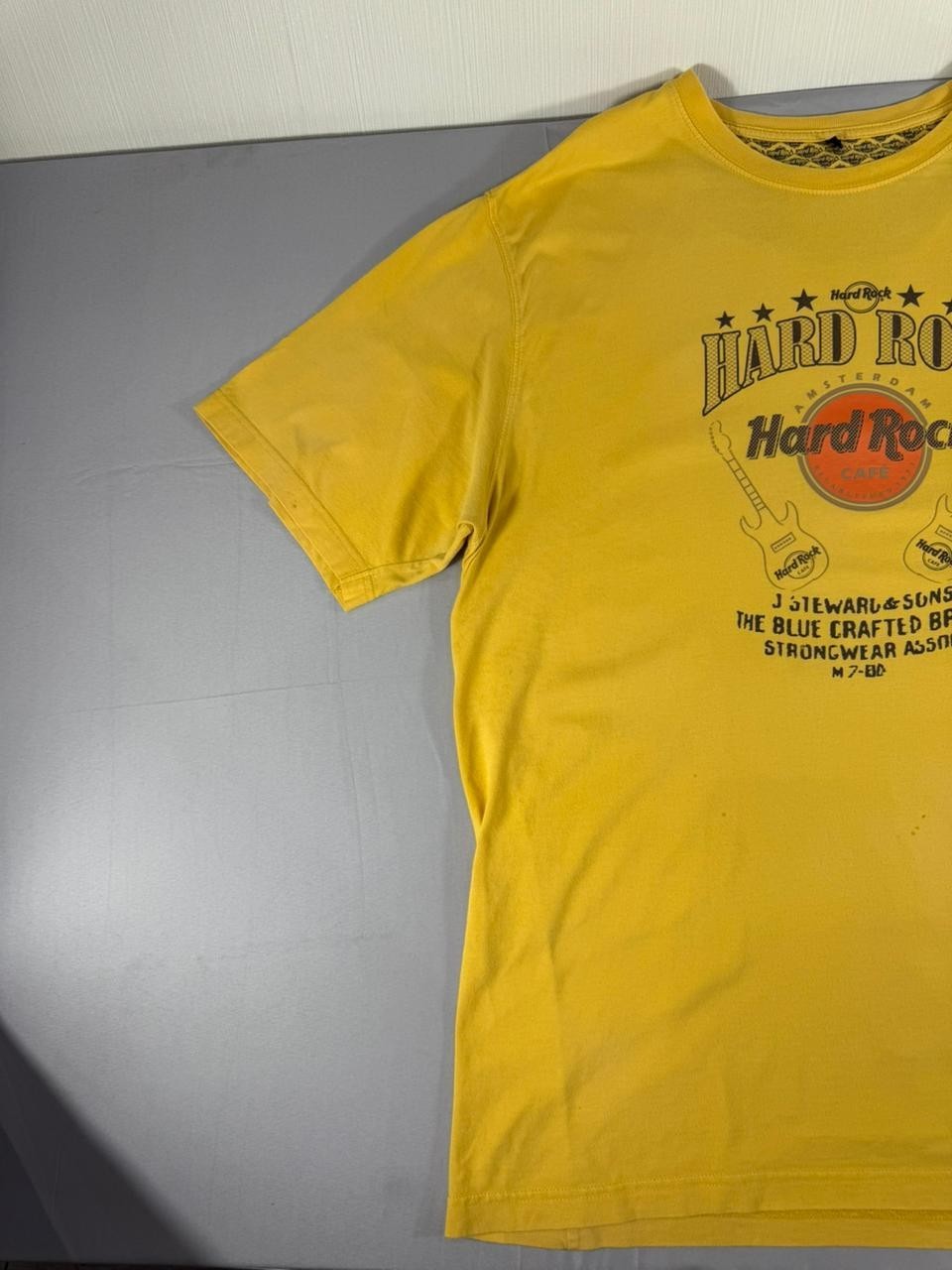 Hard Rock Cafe Amsterdam Men's Yellow Graphic T-Shirt Size M