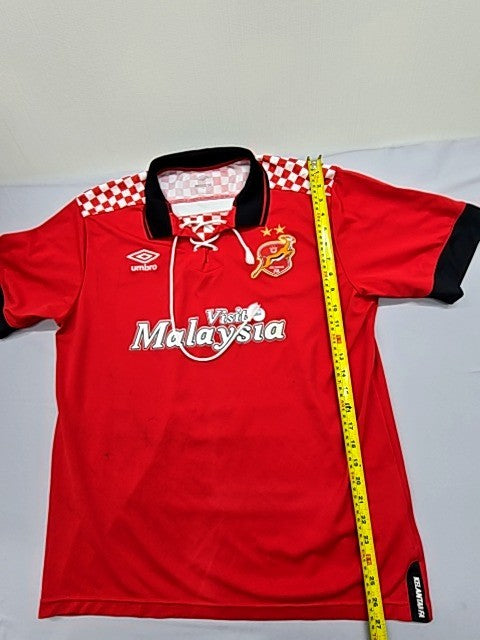 Umbro Red Checkered Soccer Jersey V-Neck 2XL Short Sleeve 100% Polyester