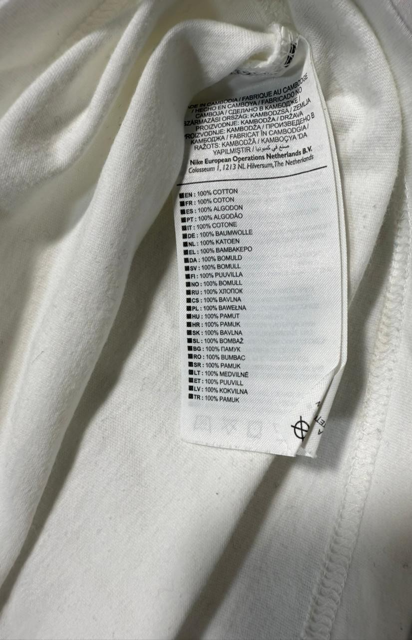 Nike Sportswear Unisex White Graphic T-Shirt Oversized Black Swoosh Logo Size L
