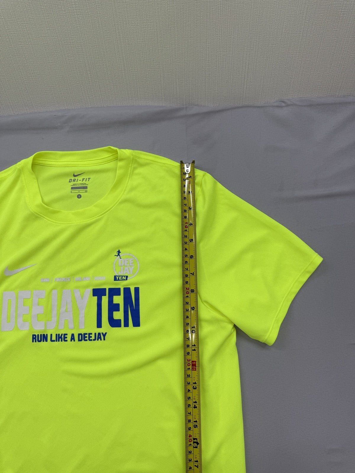 Nike Men's Dri-FIT Neon Yellow Running T-Shirt Size S