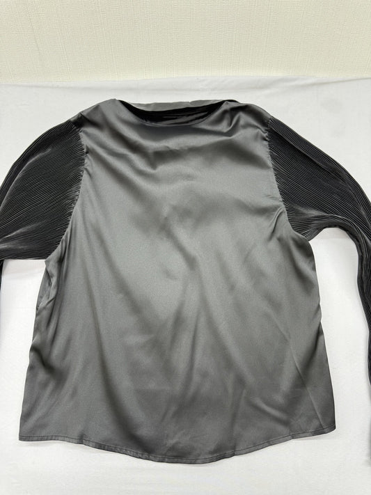 Unverified Brand Unisex Black Blouse – Size M, Long Sleeve