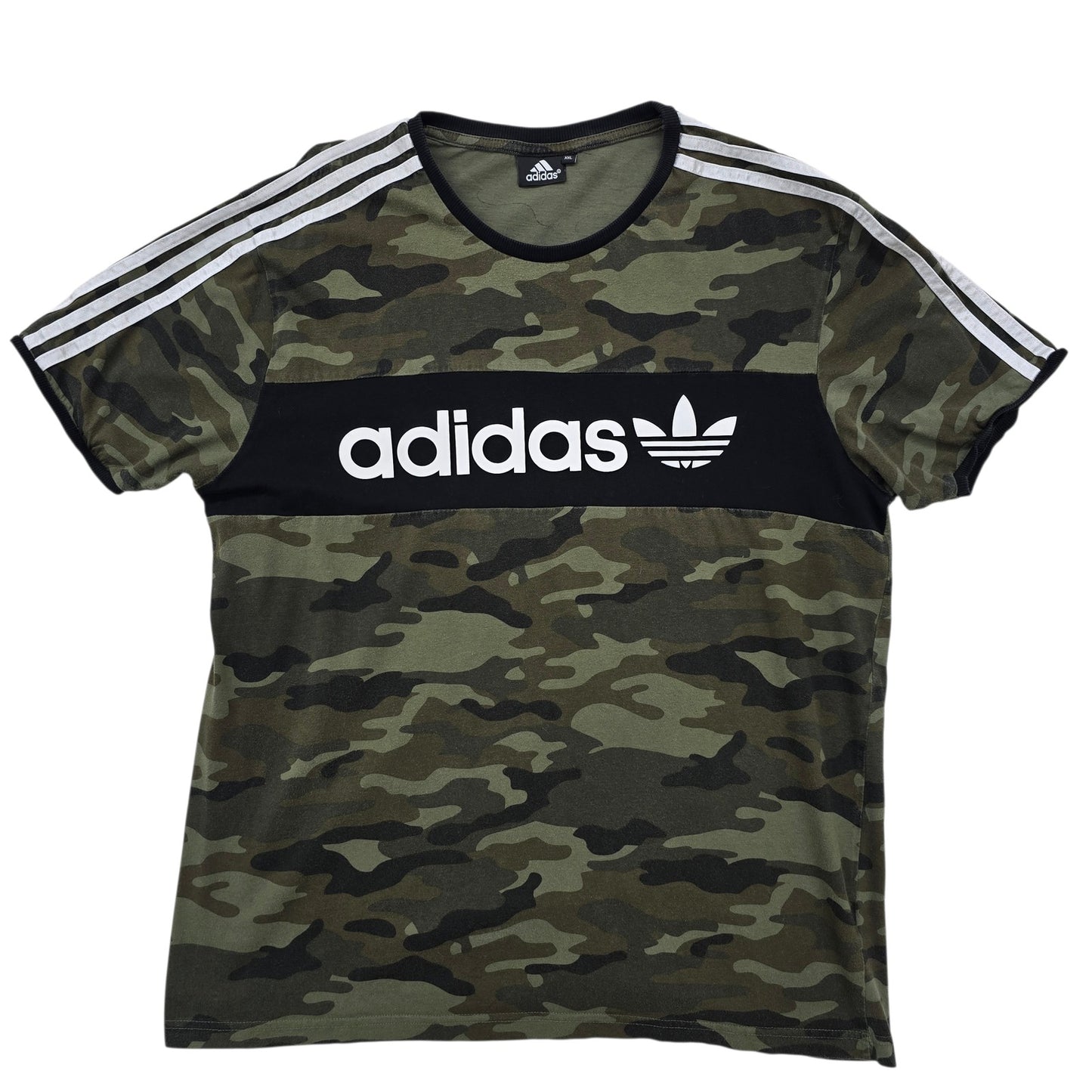Adidas Men T-Shirt size XXL product image 1