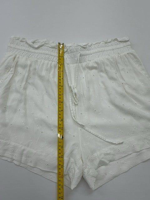 Beloved Women White Shorts product image 5