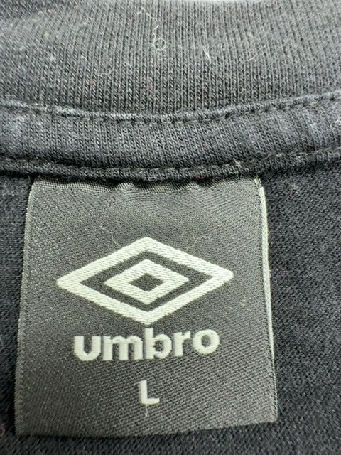 Umbro Boys Black T-Shirt size L product image 3