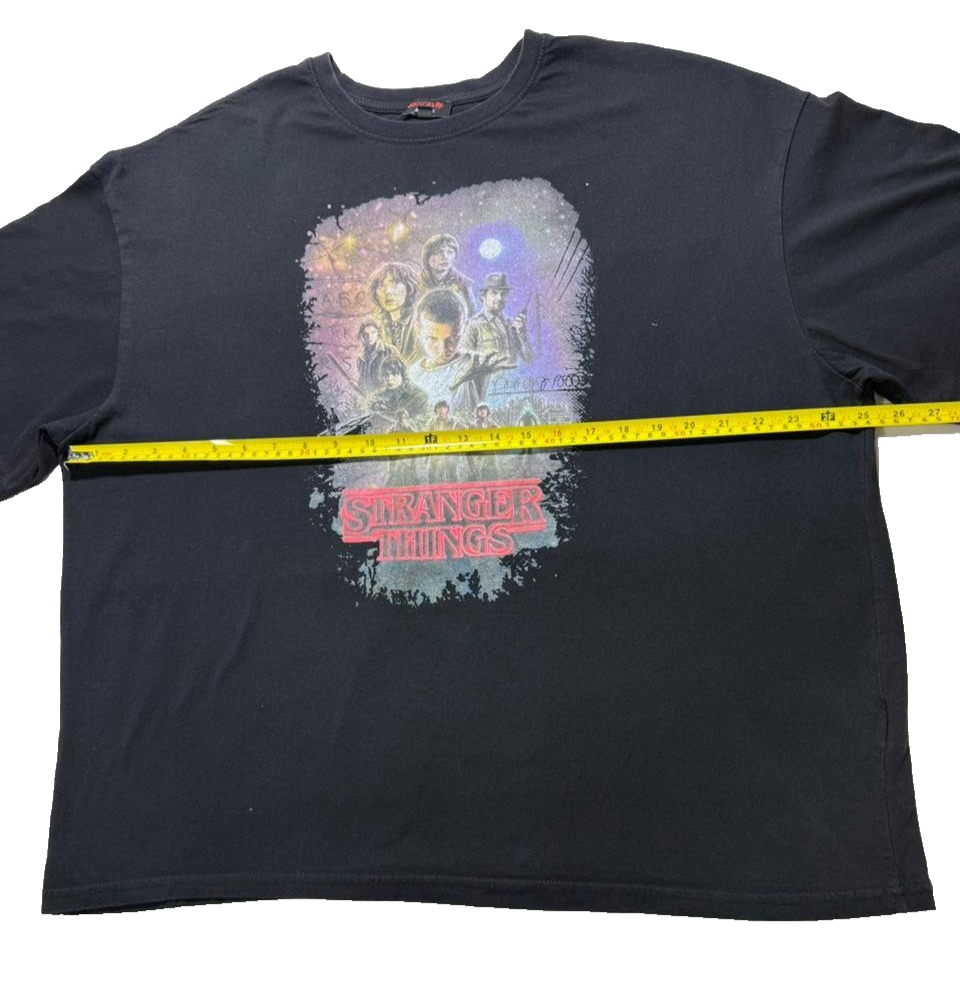 Stranger Things Gildan T-Shirt Black | Size: L