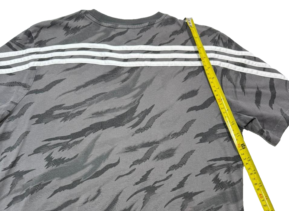 Men's Adidas Black And Grey Tiger Stripe Graphic T-Shirt Size Medium Tee Top