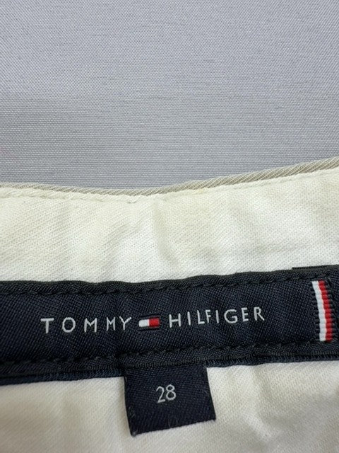 Tommy Hilfiger Men's Khaki Cotton Twill Shorts 28 Waist Flat Front