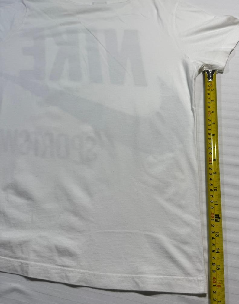Nike Sportswear Unisex White Graphic T-Shirt Oversized Black Swoosh Logo Size L