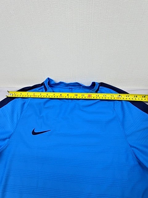 Nike Training Dri-FIT Blue XL T-Shirt Sweat-Wicking Polyester