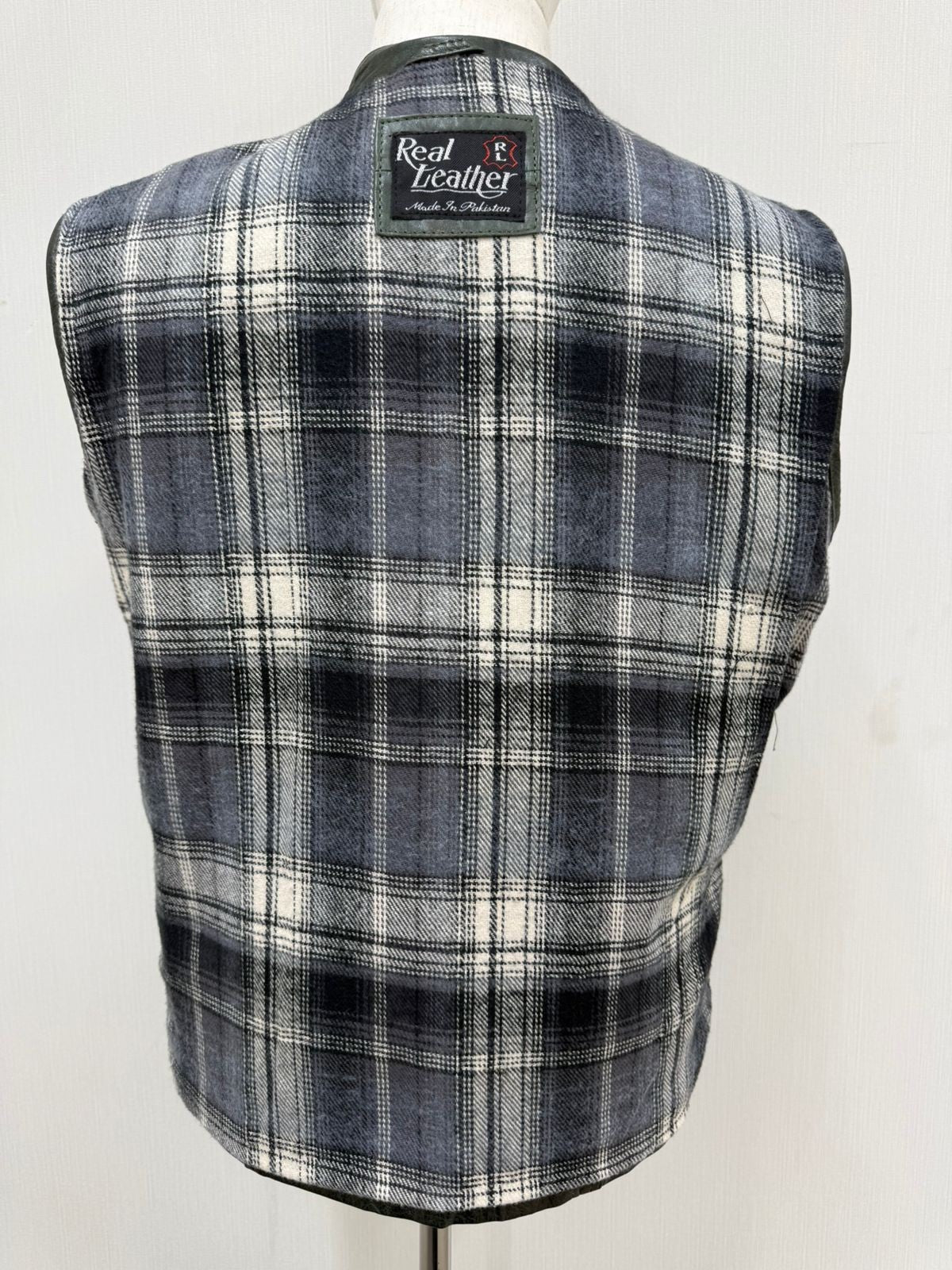 Artistic Haul Men Green Vest product image 4