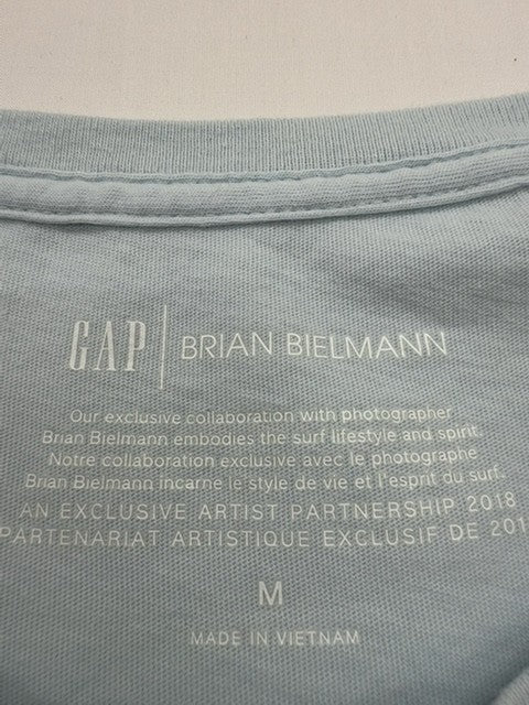 GAP Men Light Blue Surf Graphic Tee Size M 100% Cotton Crew Neck