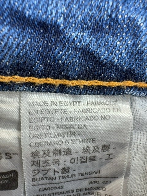 Levi's 502 Taper Fit Men's Blue Jeans 30x30 Zip Fly