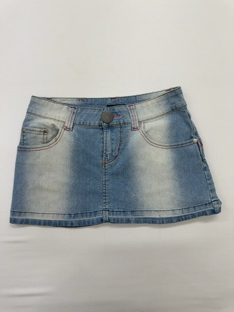 IKO Girls Light Blue Denim Shorts Size L Medium Wash Button Pockets