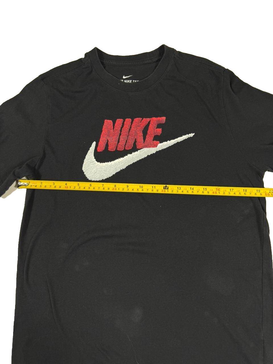 Nike Men's Black The Nike Tee T-Shirt M Short Sleeve Crew Neck Logo