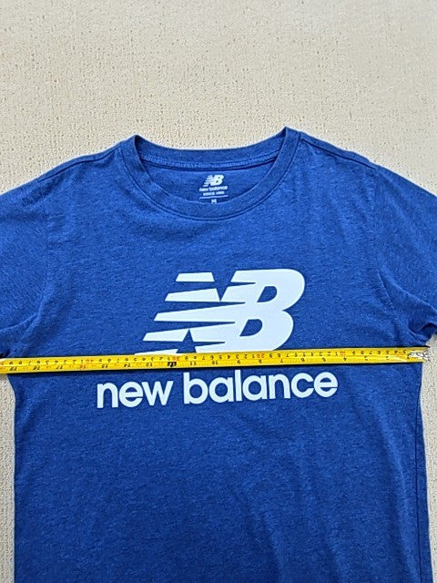 New Balance Men's Blue Crewneck Short Sleeve T-Shirt M