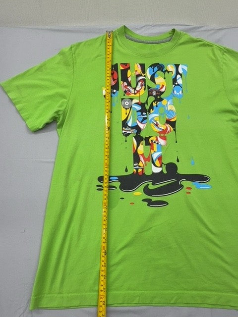 Nike Men's Green Graphic Print T-Shirt Crew Neck Short Sleeve Size L