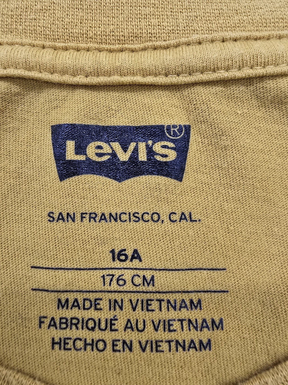 Levi's Men's Graphic T-Shirt Large Mustard Yellow Short Sleeve Cotton