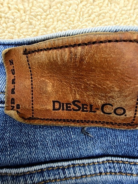 Diesel Men's Straight Blue Jeans 34x34 Italy Made Five Pocket