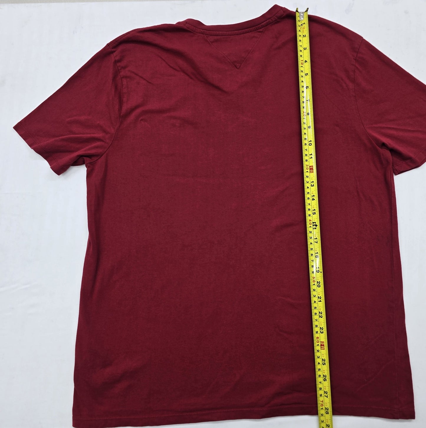 Tommy Hilfiger Men's Burgundy V-Neck T-Shirt Size L 100% Cotton Logo