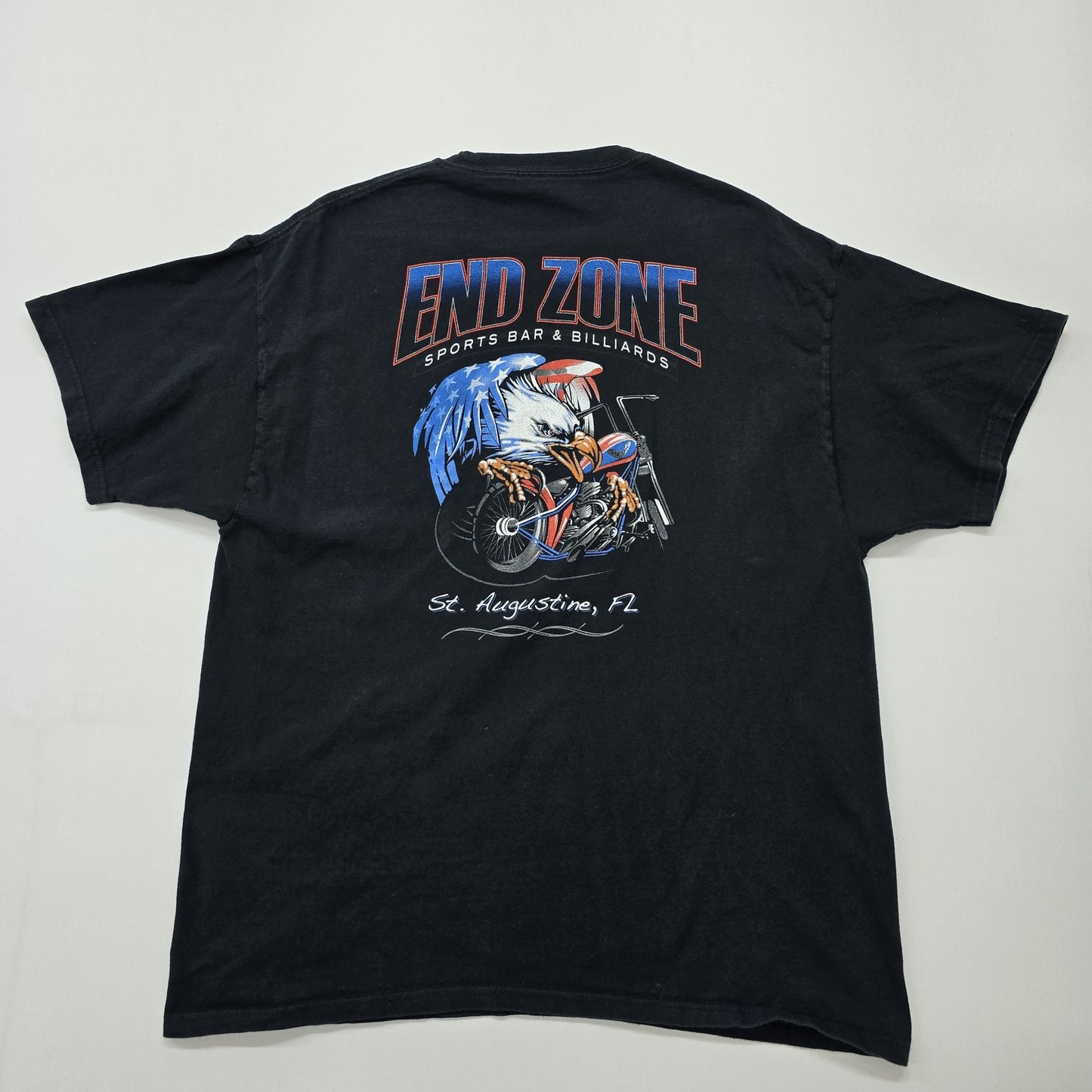 Hanes Men Black T-Shirt size XL product image 2