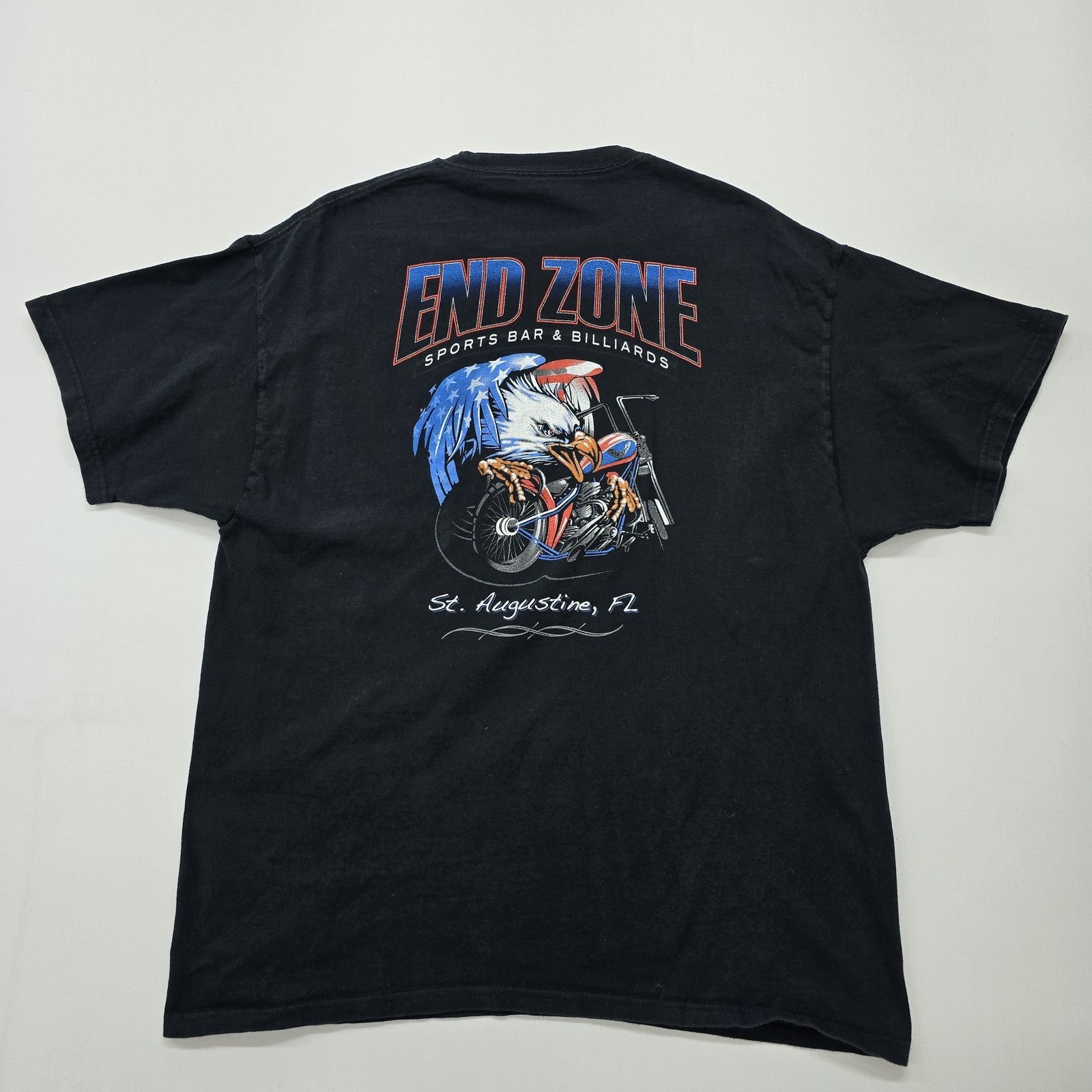Hanes Men Black T-Shirt size XL product image 2