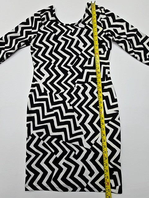 H&M Women Black Dress size M product image 8
