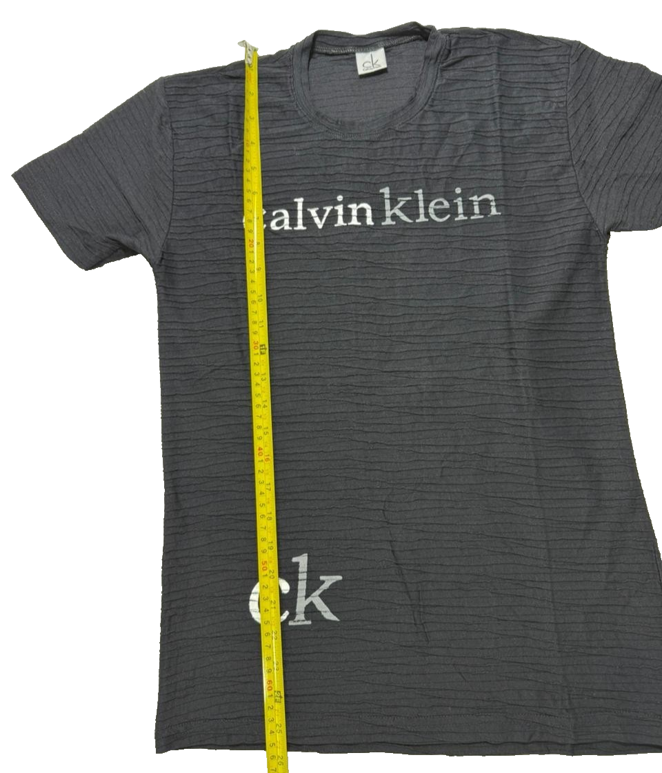 Black Calvin Klein Men's T-Shirt - Size S