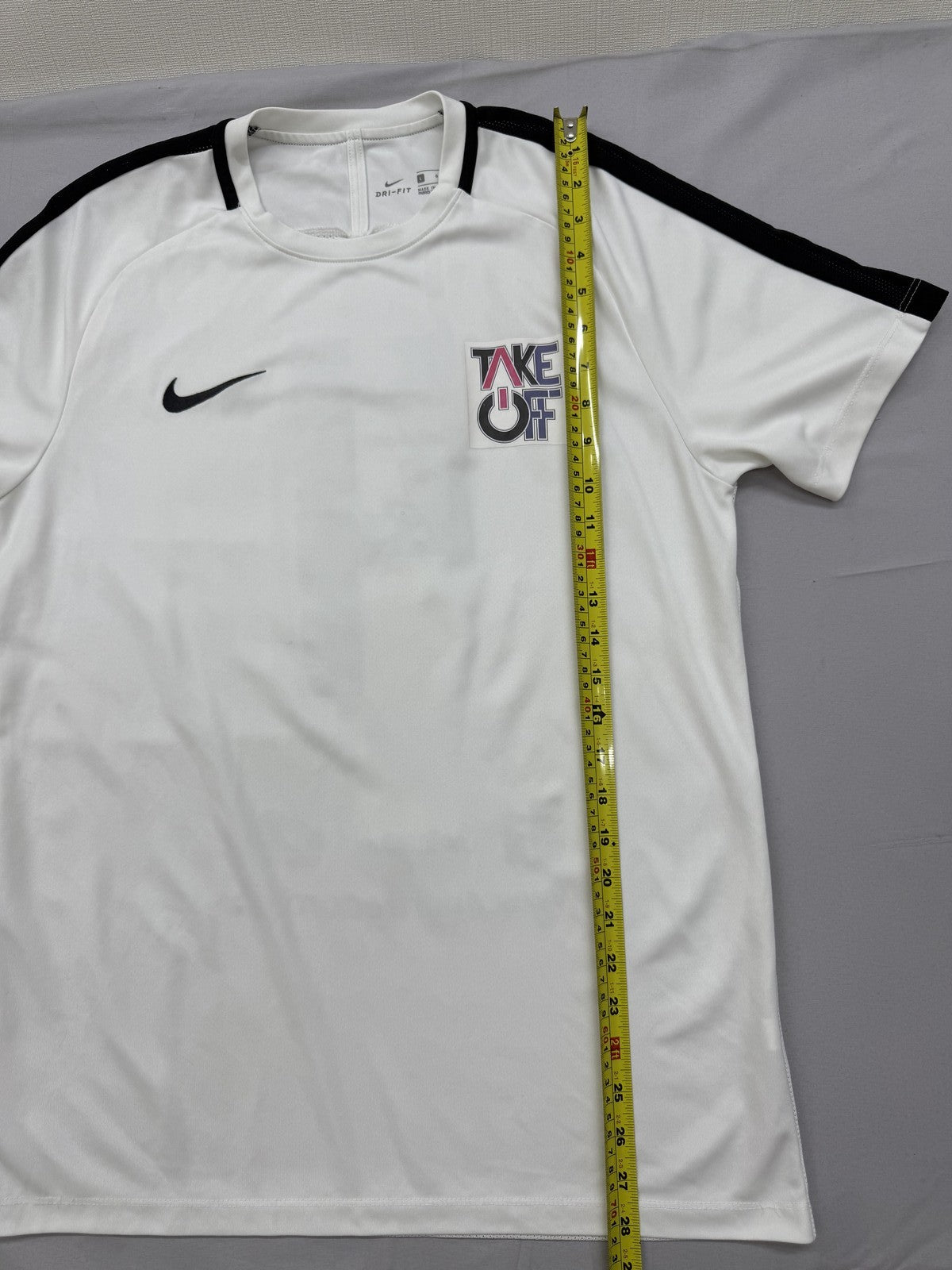Nike Men's L White Dri-FIT Soccer Jersey Short Sleeve