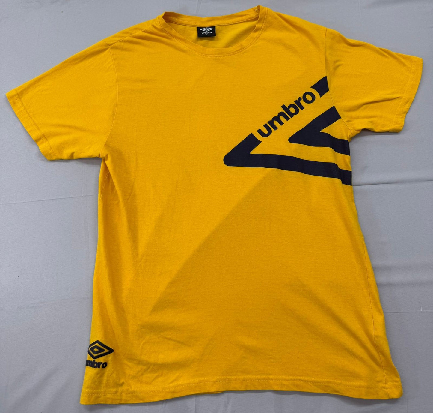 Umbro Men's Yellow Cotton Short Sleeve Crew Neck T-Shirt L