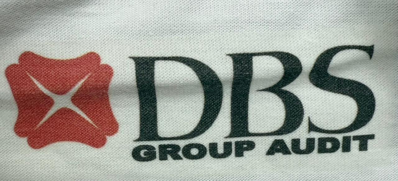 Nike Men's White Short Sleeve T-Shirt Size S Cotton Blend Crew Neck