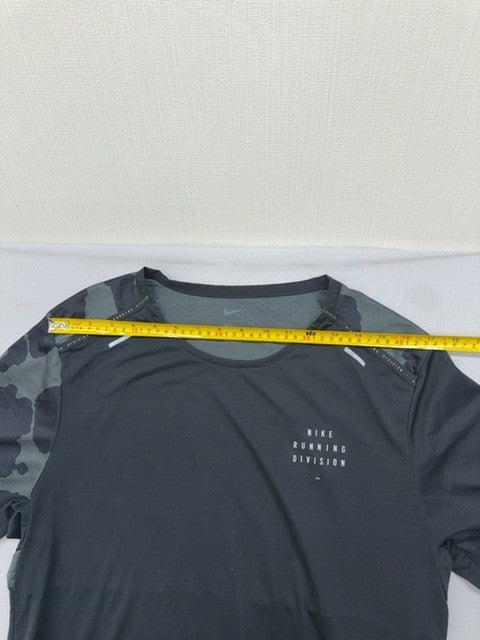 Nike Men Black Shirt size L product image 6