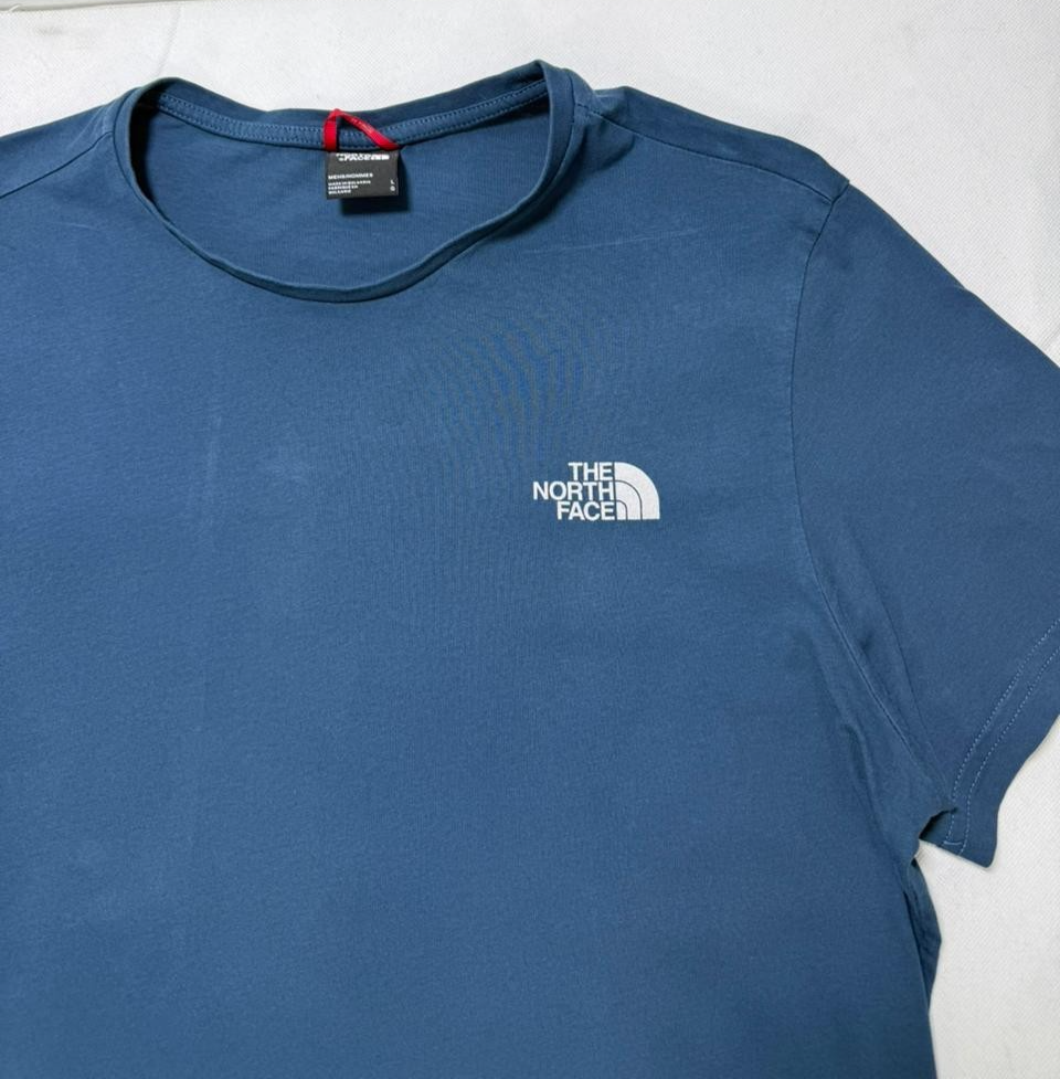 The North Face Men's Short Sleeve T-Shirt - Size L