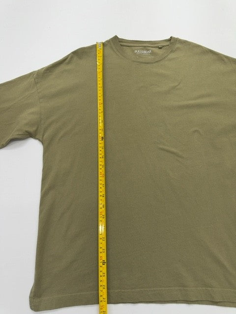 Pull&Bear Mens Olive Logo T-Shirt Size M Regular Fit Tagless Crew Neck