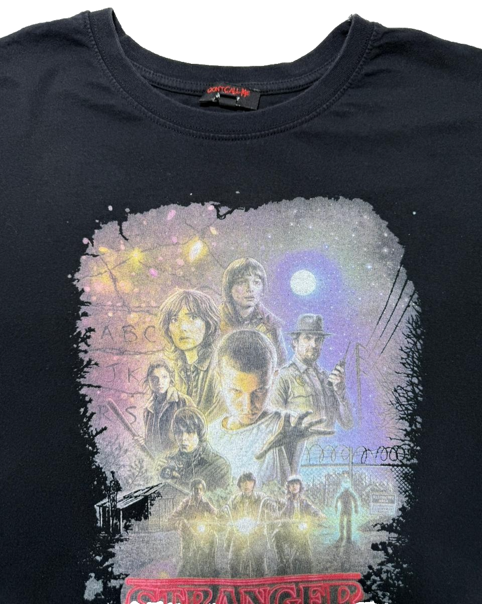 Stranger Things Gildan T-Shirt Black | Size: L