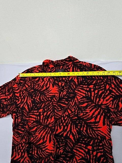 Pull&Bear Men's Red Palm Camp Collar Short Sleeve Shirt Size L
