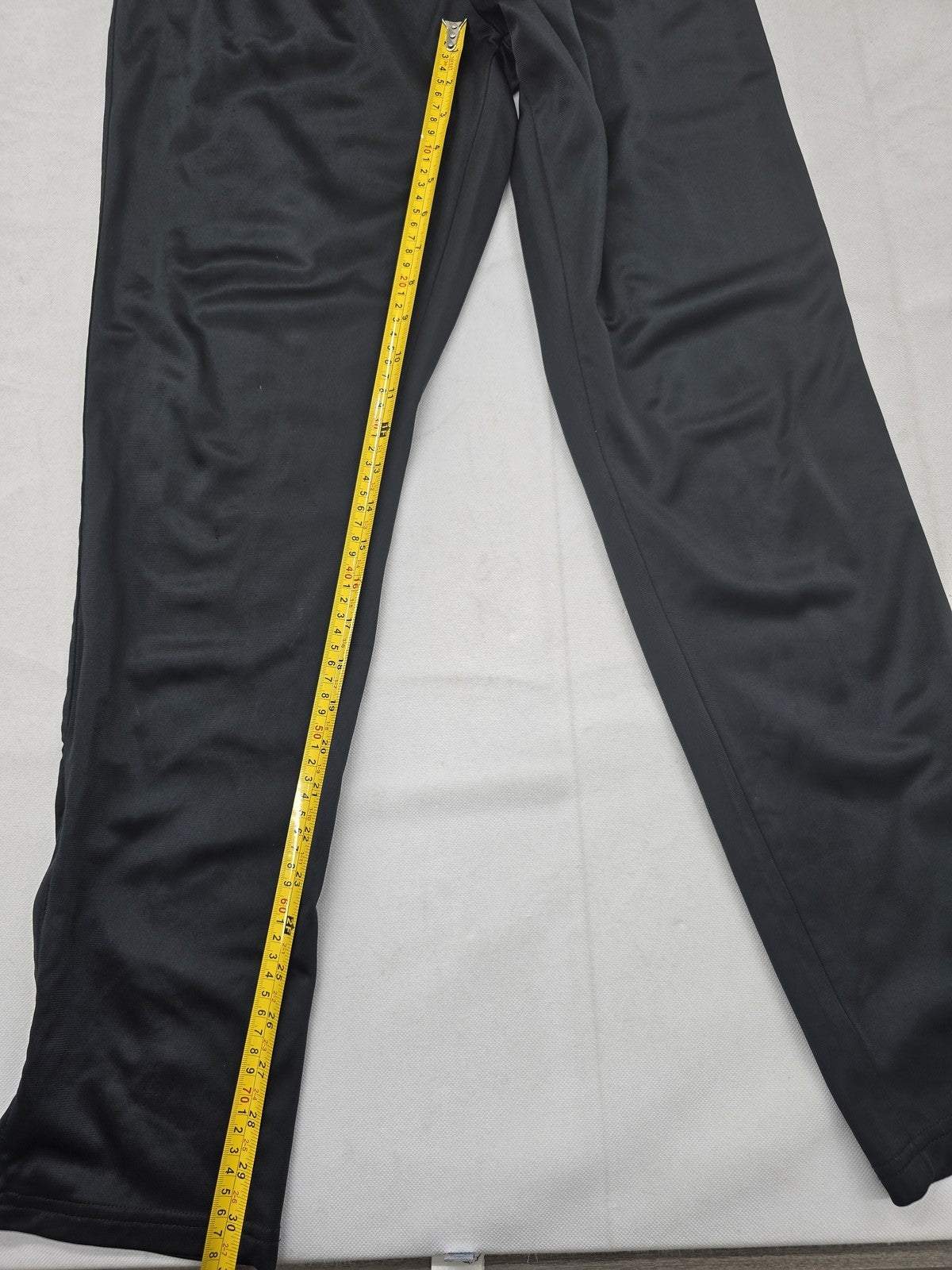 Umbro Men's Black Track Pants L Regular Fit Drawstring Tapered