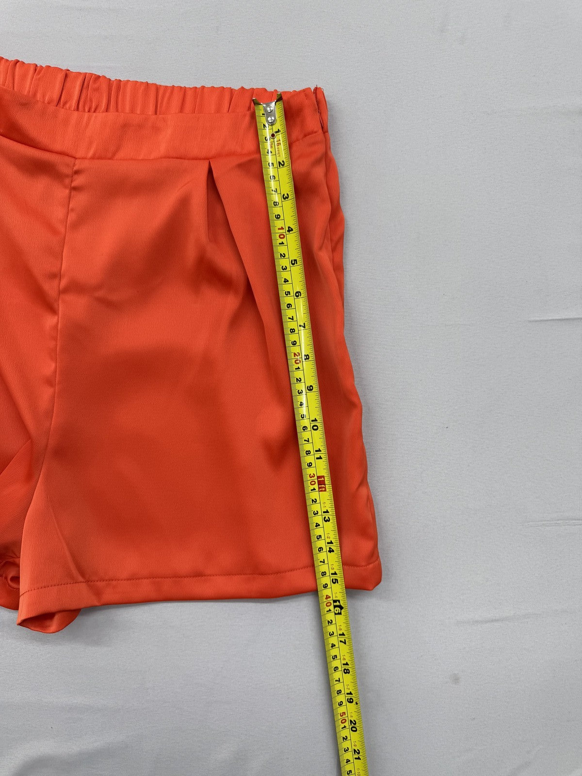 Sinsay Orange Pleated Woven Shorts Women Size L Elasticated Waist