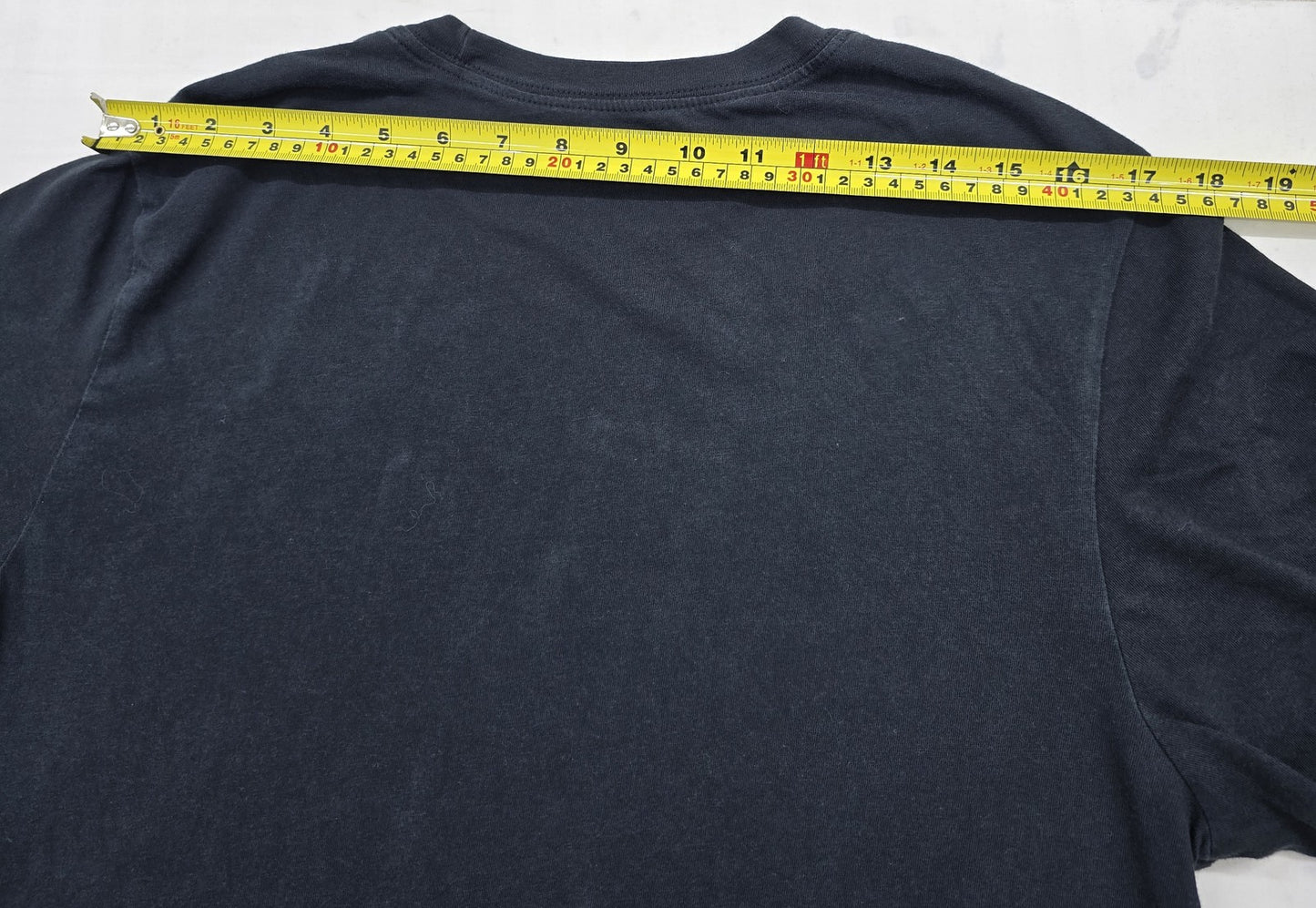 Nike Men's Black The Nike Tee T-Shirt L Lightweight Cotton Crew Neck