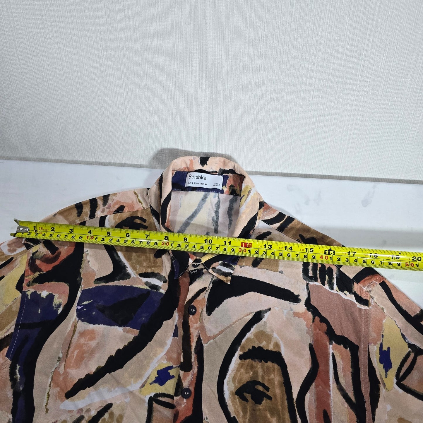 Bershka Men's Large Abstract Face Print Button Up Shirt Short Sleeve Multicolor