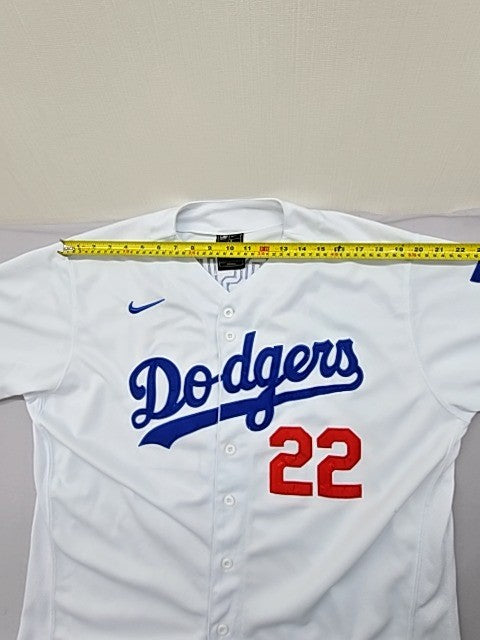 Nike Clayton Kershaw #22 Dodgers Men's White Jersey Size 48 USA
