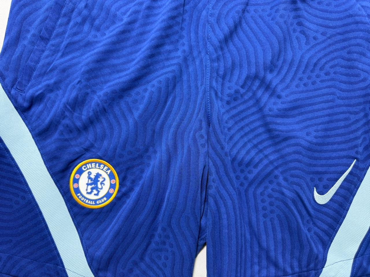 Men's Nike Dri-FIT Chelsea Training Shorts, Size L