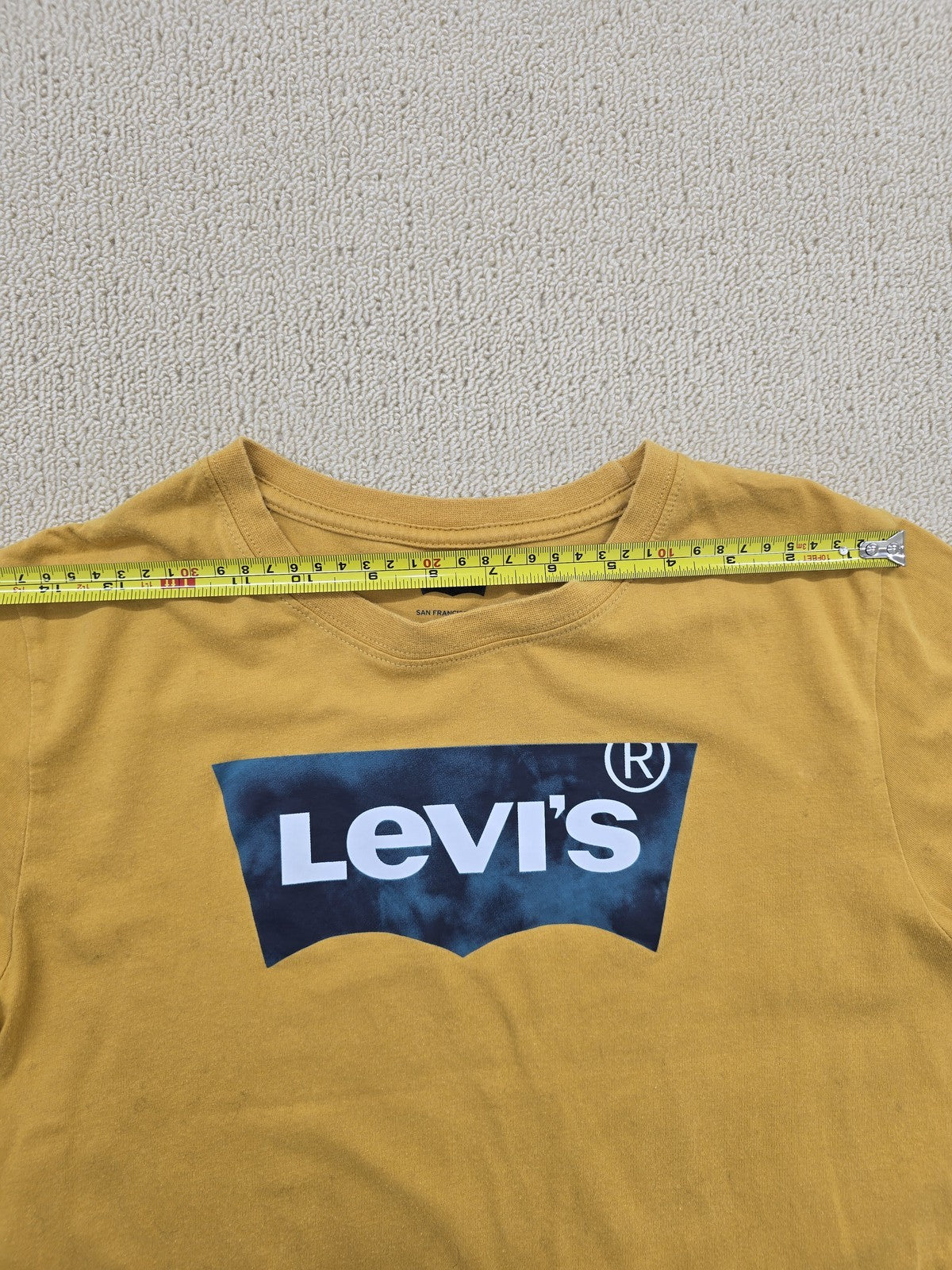 Levi's Men's Graphic T-Shirt Large Mustard Yellow Short Sleeve Cotton