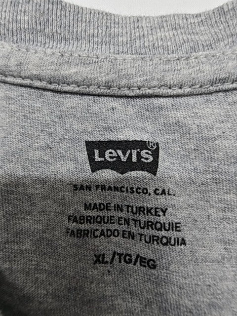 Levi's Men Gray T-Shirt size XL product image 6