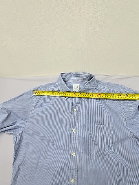 Gap Men's Light Blue Striped Long Sleeve Button-Down Shirt Size M