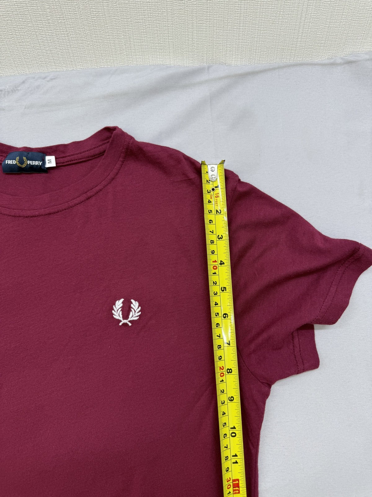 Fred Perry Men's M Burgundy Cotton T-Shirt Crewneck