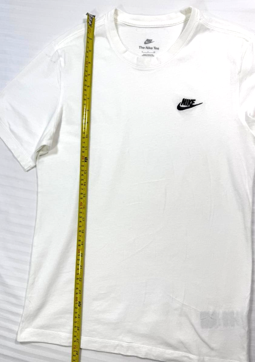 Nike Sportswear Club Men's T-Shirt - Size S