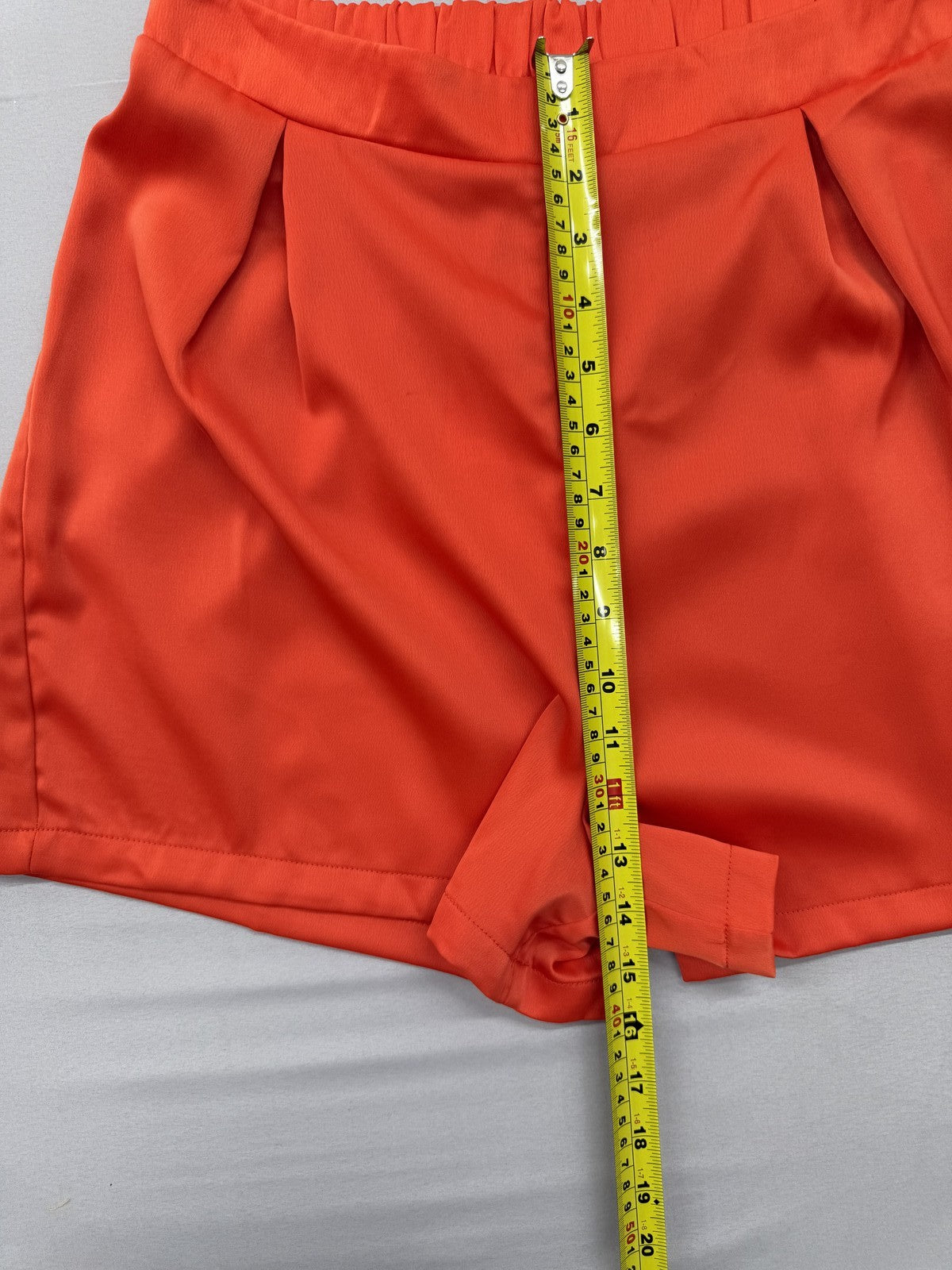 Sinsay Orange Pleated Woven Shorts Women Size L Elasticated Waist